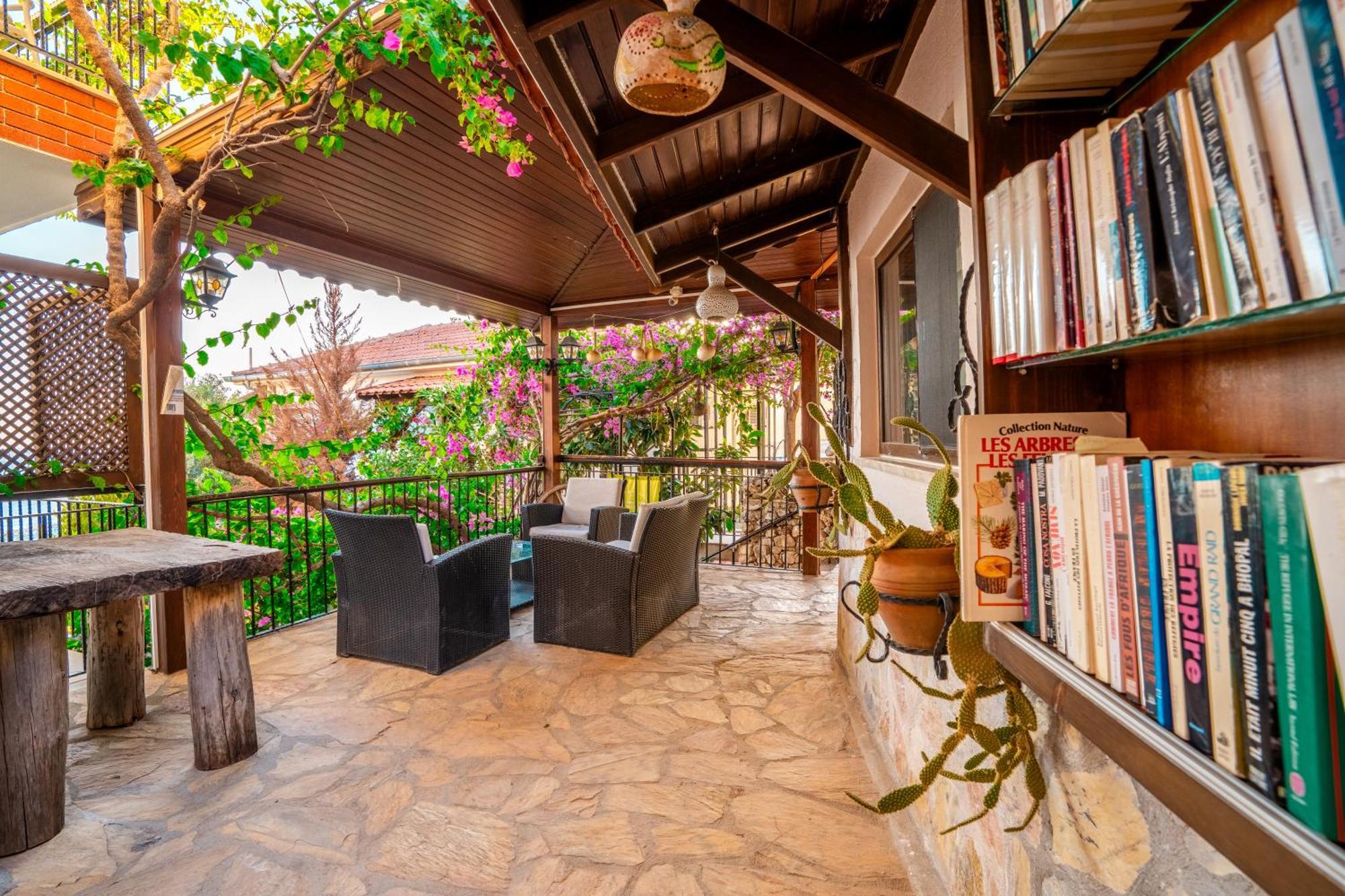 Yoga House Kas Aparthotel Екстериор снимка